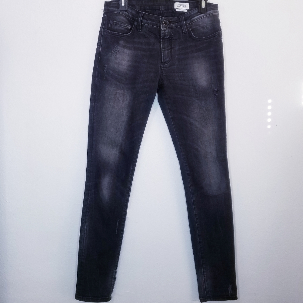 🌸 Closed |‎ Distressed Gray Denim Skinny Jeans 27